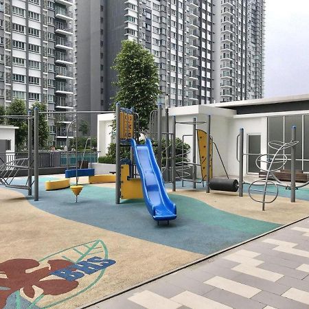 Qaisara D'Savanna Homestay@Southville City Bangi Buitenkant foto