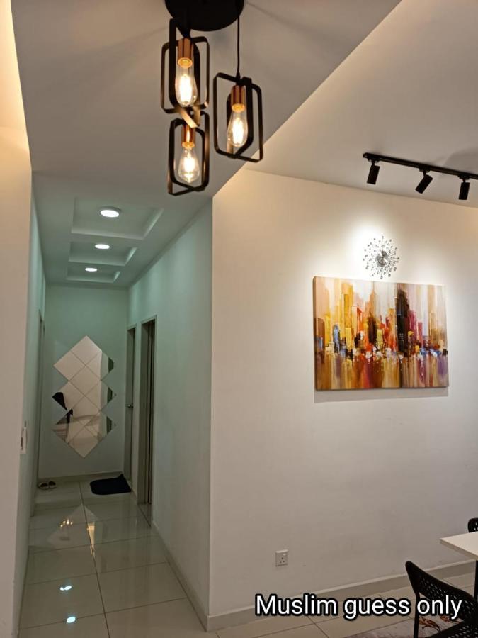 Qaisara D'Savanna Homestay@Southville City Bangi Buitenkant foto