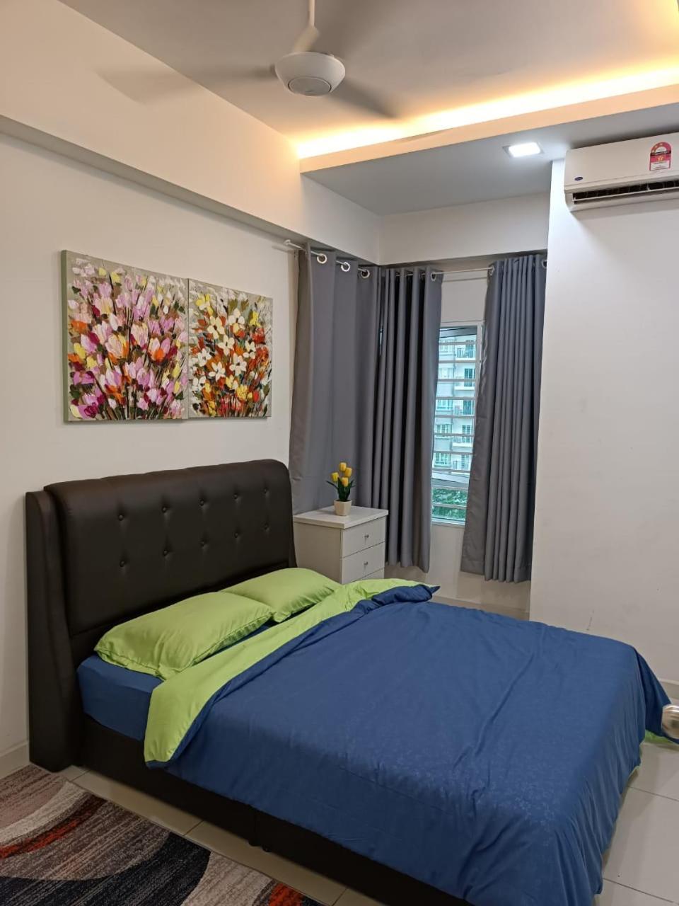 Qaisara D'Savanna Homestay@Southville City Bangi Buitenkant foto